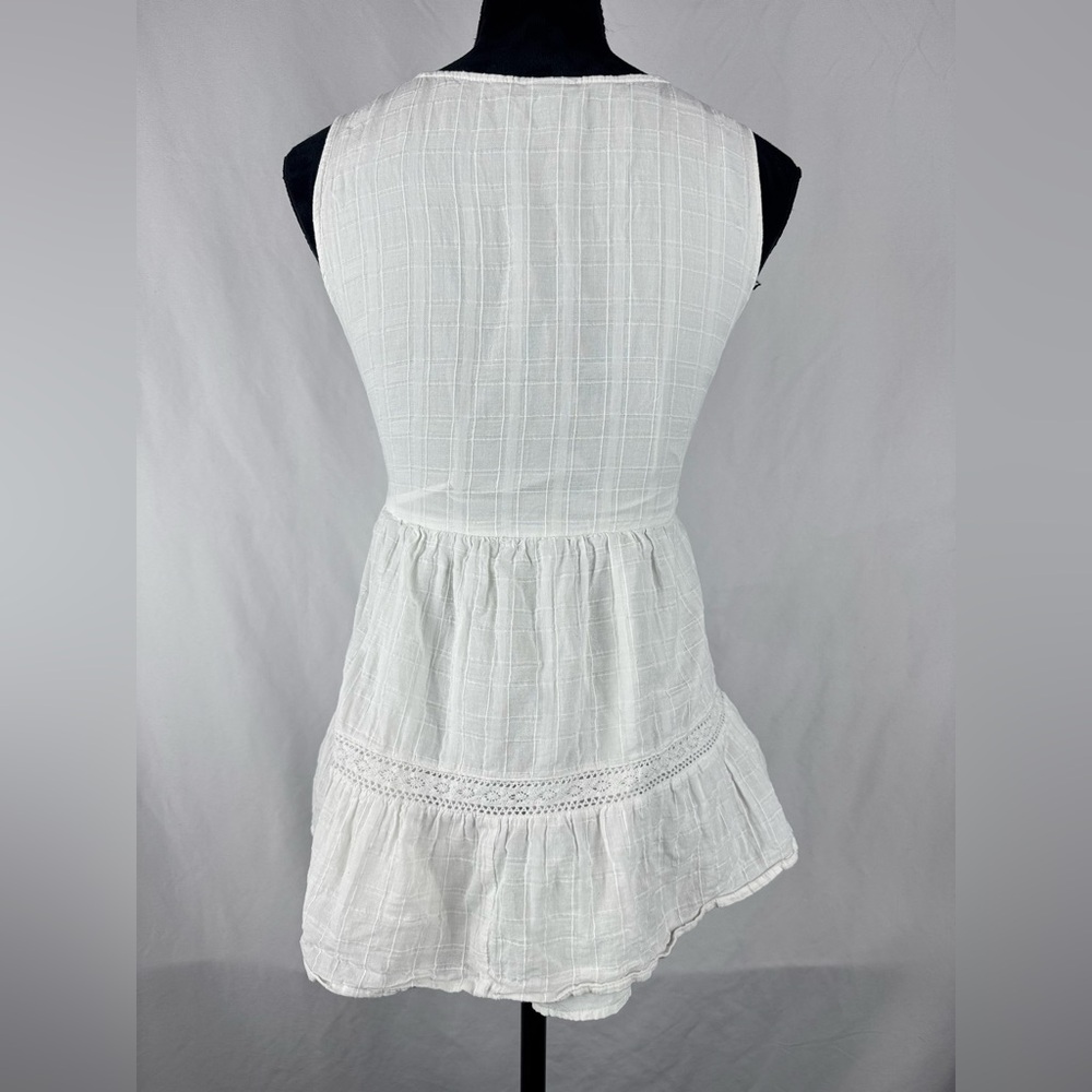Torrid White Sleeveless Blouse w/ Embroidered Details - Picture 3 of 7